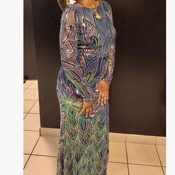 Luxe Sequin Low Back Long Sleeve Formal Evening Party Wedding Dress - Picture 8 of 12